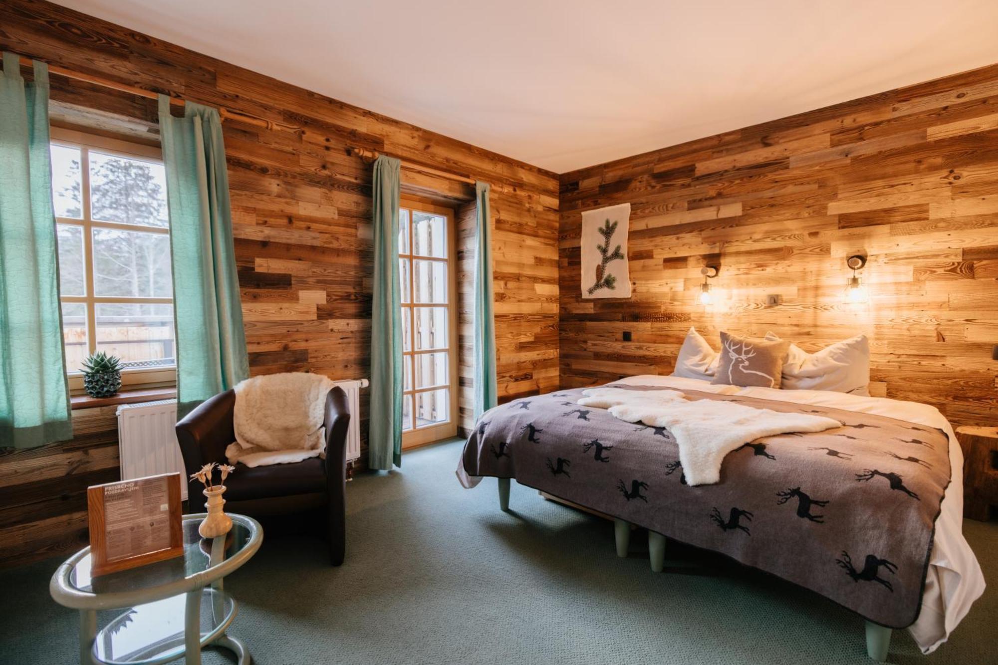 Eko Hisa-Eco House Na Razpotju Hotel Solčava Kültér fotó